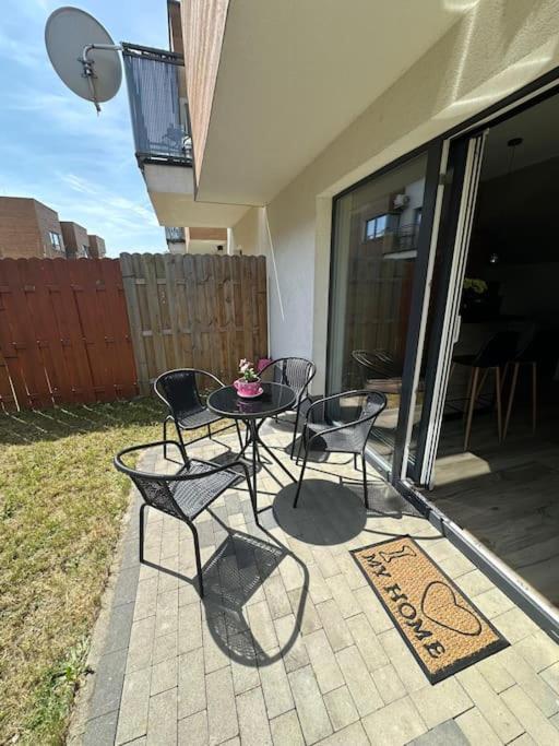 Butterfly Apartment Жешов Екстериор снимка
